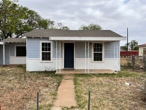 Building Photo - 2414 Baylor St