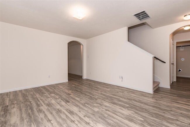 Building Photo - 4335 Richmeadow Dr