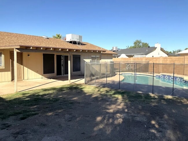 Building Photo - 4143 W Michelle Dr