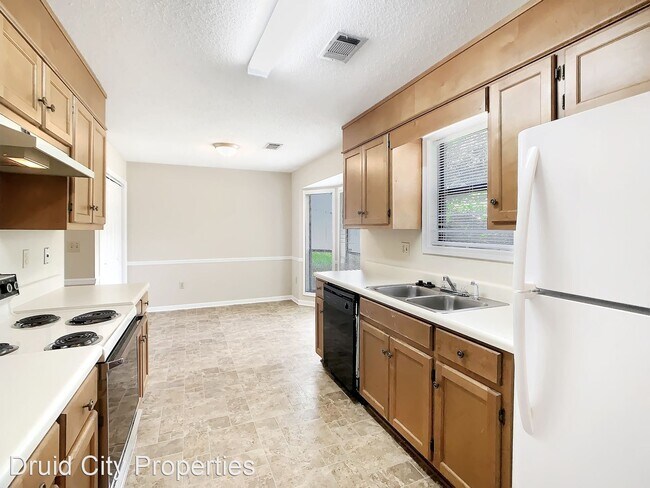 Building Photo - 2 br, 2 bath House - 1016 Vineyards Drive