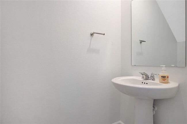 Building Photo - 3071 Totem Rd