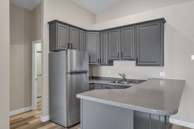 Building Photo - 1105 N 110th St