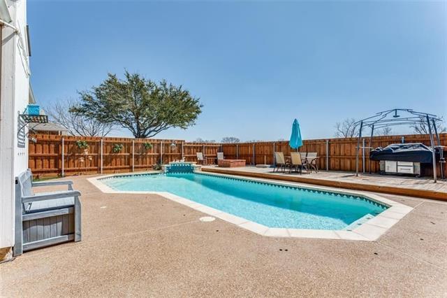 Building Photo - 1711 Kennedy Dr