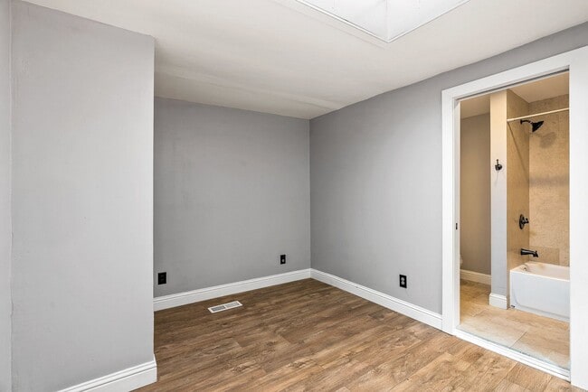 Building Photo - 1st Month FREE!! Riverfront Haven with Pri...