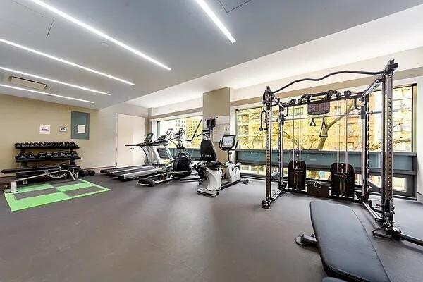 Building Photo - 123 Third Avenue