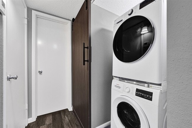 Building Photo - 12111 Lemon Ridge Ln