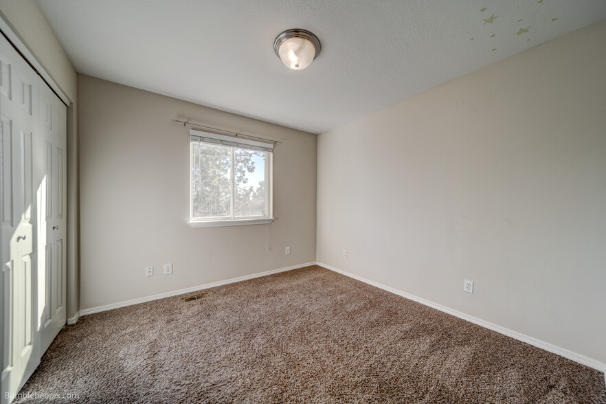 Bedroom - 5804 N Silver Pine Ct