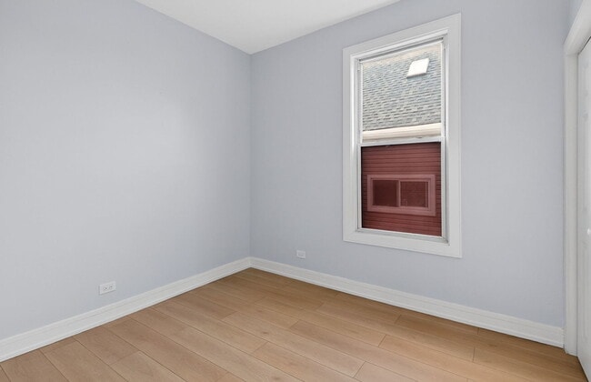 Building Photo - 5400 W 23rd St