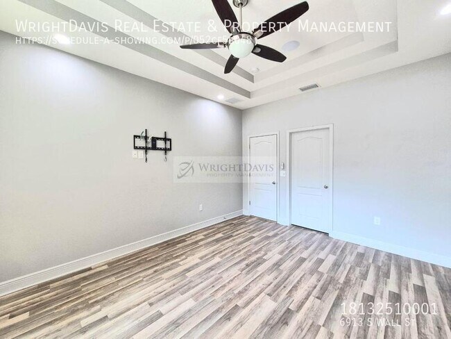 Building Photo - 6913 S Wall St