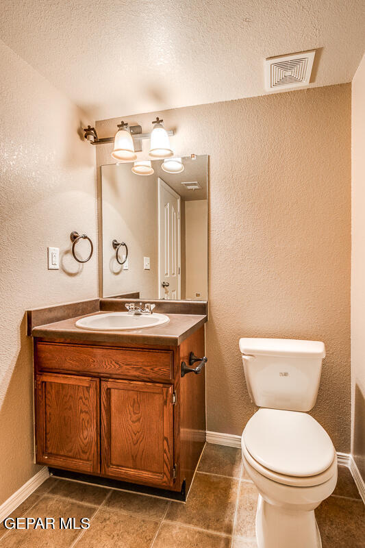 Building Photo - 14236 Gil Reyes Dr