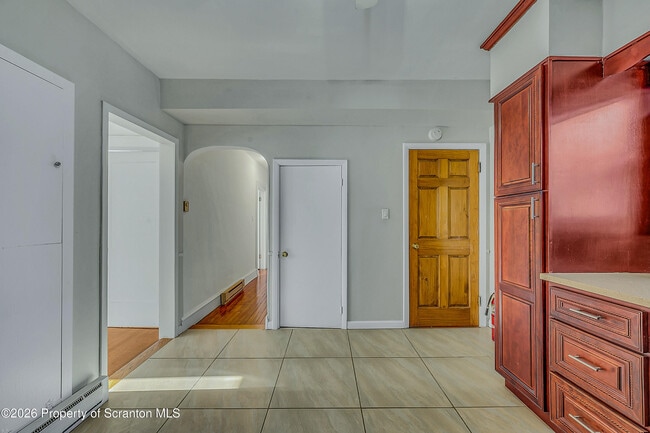 Building Photo - 1509-1511 N Webster Ave