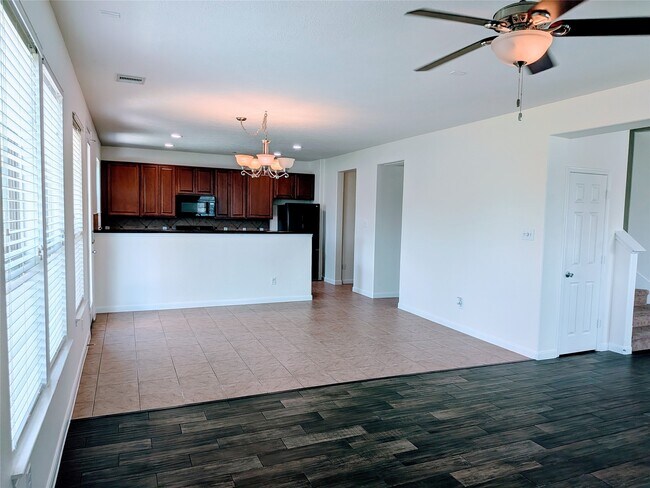 Building Photo - 1615 Bel Riposo Ln