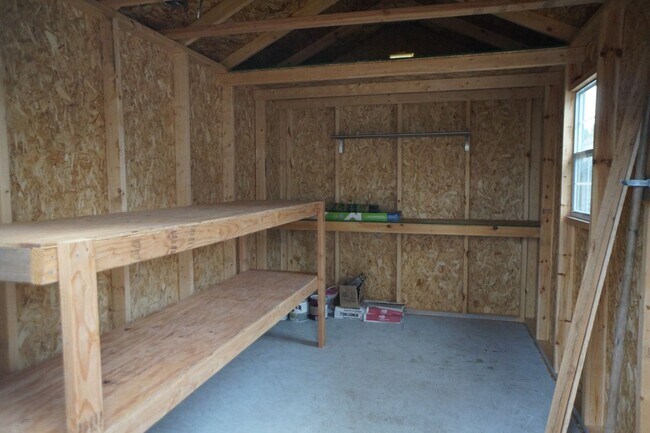 Building Photo - NE Portland updated one bedroom "Jewel"