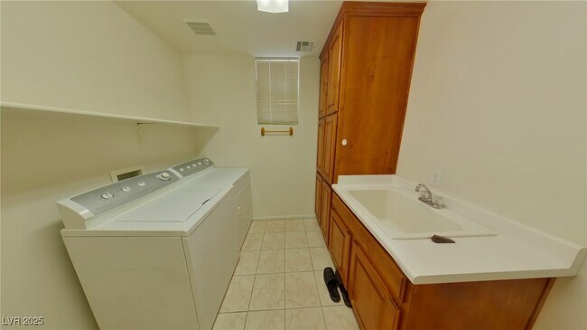 Building Photo - 5226 Caprock Canyon Ave