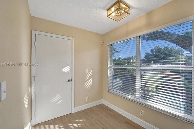 Building Photo - 9012 Lake Park Cir S