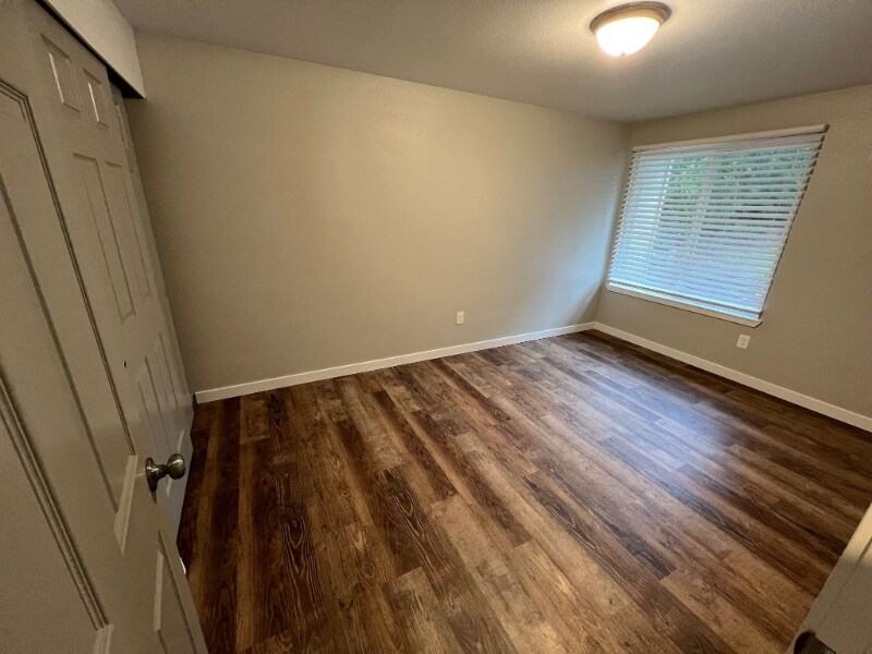 Building Photo - 2400 20th Ave NW