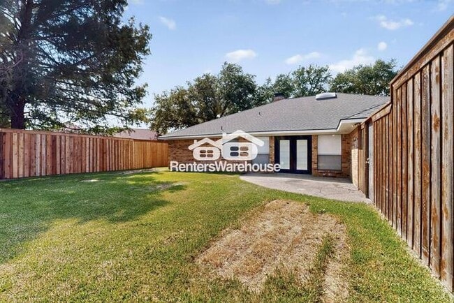 Building Photo - Completely Refreshed Plano Home Ready for ...