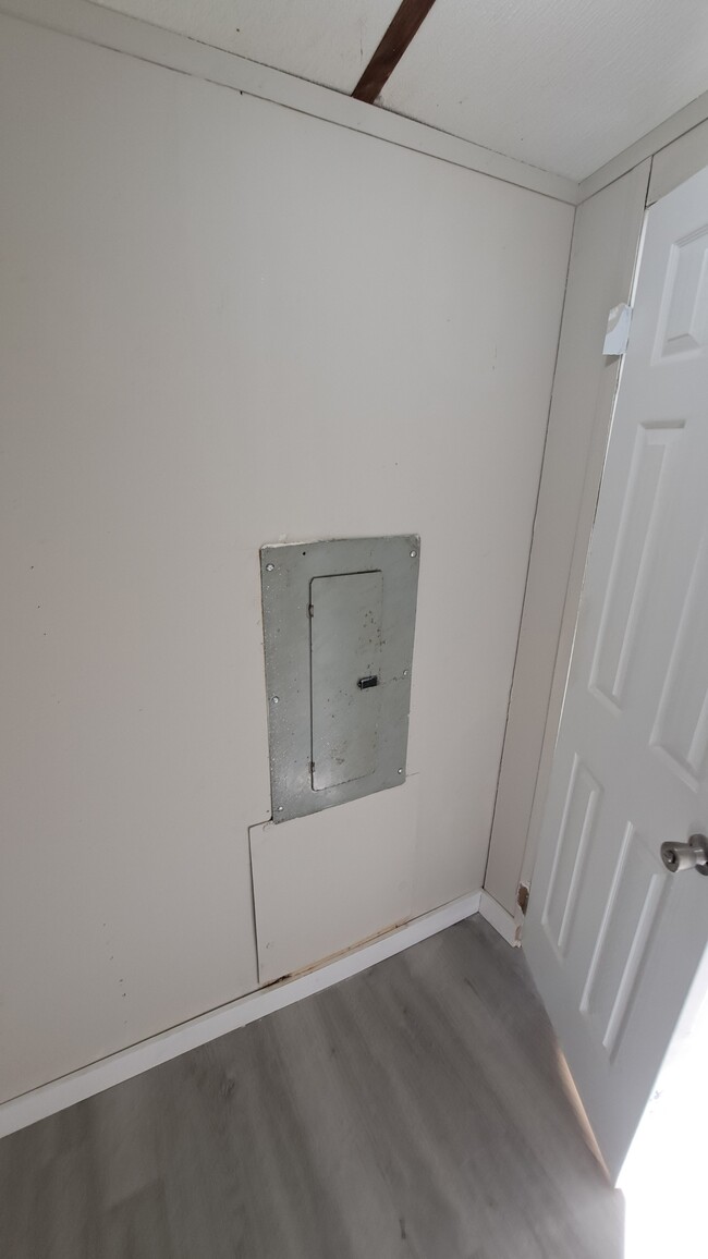 Building Photo - 113 Novits Nook Ct
