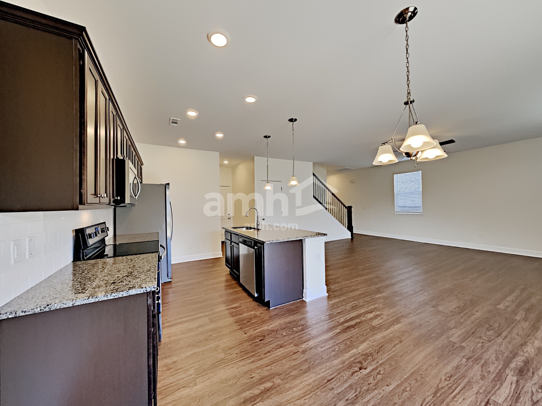 Building Photo - 4264 Longfellow Dr