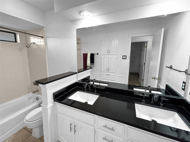 Building Photo - 2409 Glen Morris Rd