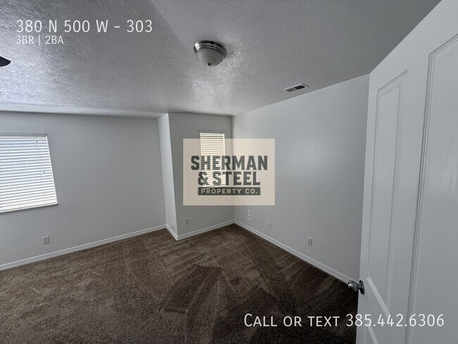 Building Photo - 380 N 500 W