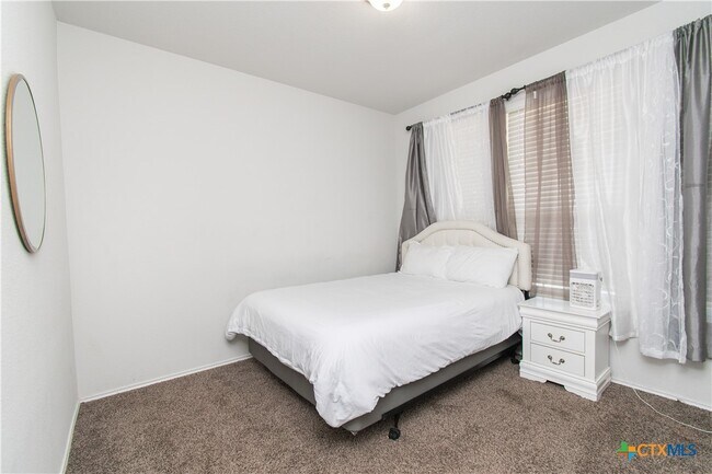 Building Photo - 3905 Anvil Range Rd