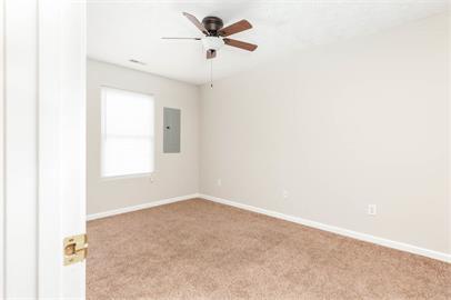 Building Photo - 300 Elkchester Cir