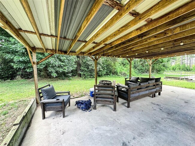 Building Photo - 1189 Southwood Dr
