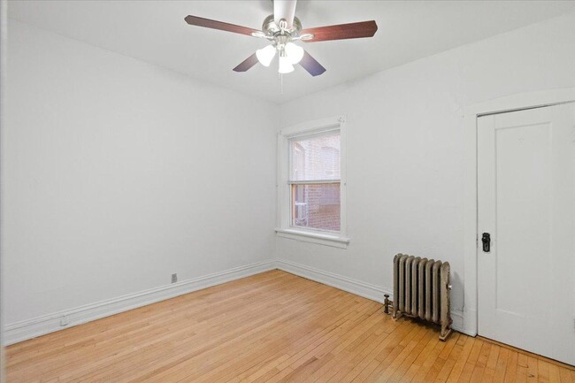 Building Photo - 2 bedroom in Chicago IL 60614