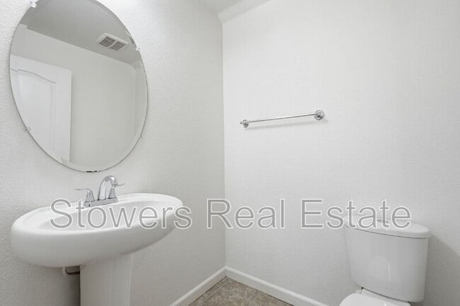 Building Photo - 651 N Andalusia Way