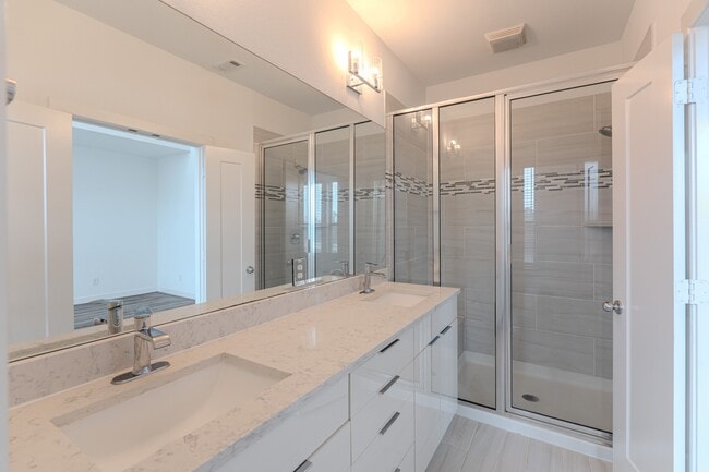 Building Photo - 18736 Centro Main St