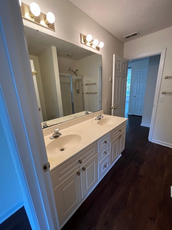 Building Photo - 4531 Antelope Ln