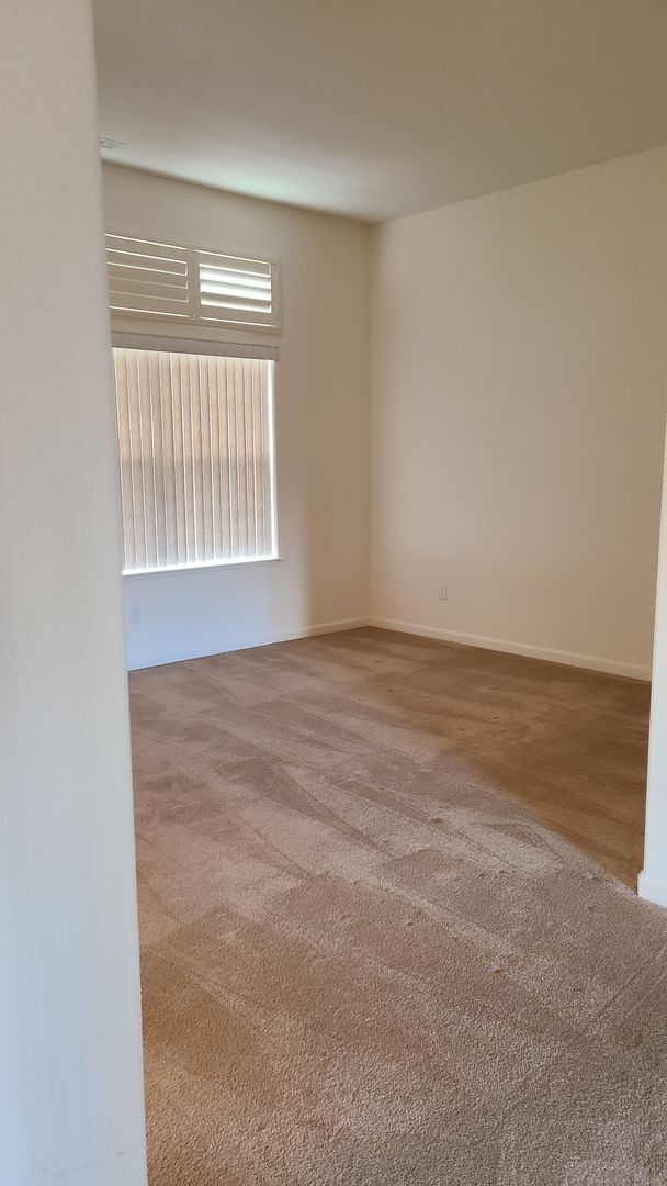 Building Photo - Luxury 5bed/3ba Rental in Spanish Springs ...