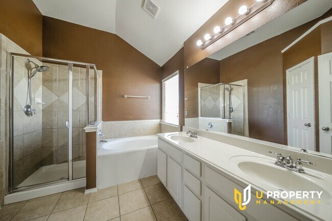 Building Photo - Must See Home in Keller ISD Area!