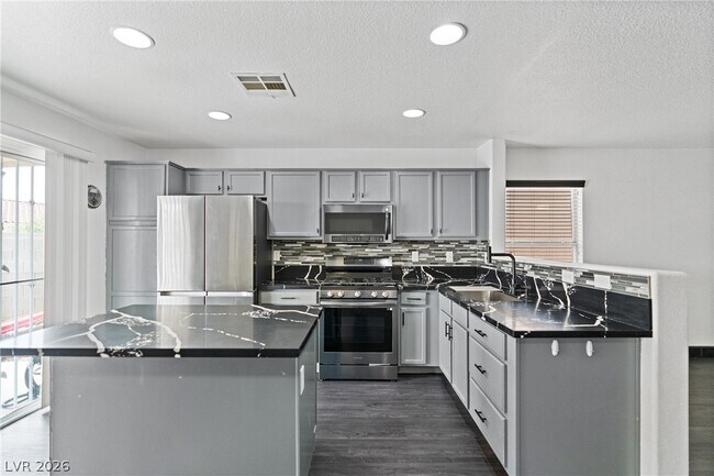 Building Photo - 749 Salt Flats Cir