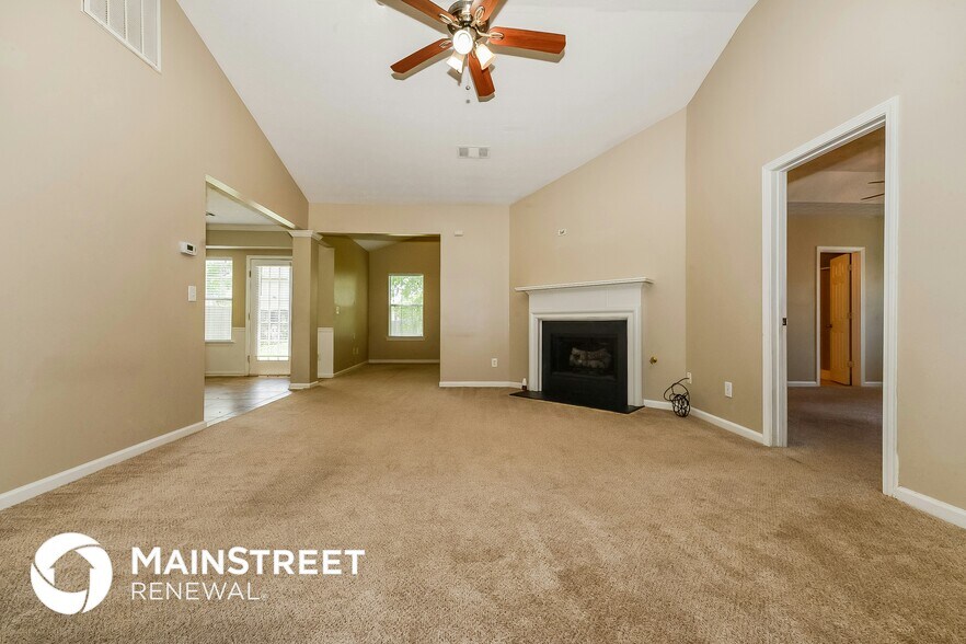 Building Photo - 437 Summer Hill Cir