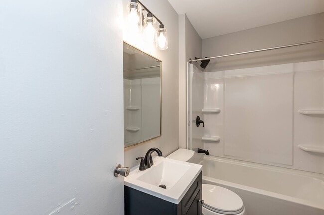 Building Photo - 1220 Battle St