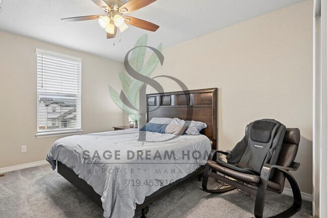 Building Photo - Beautiful 5 Bed + Office Home with 3-Car Garage in Desirable Lorson Ranch!
