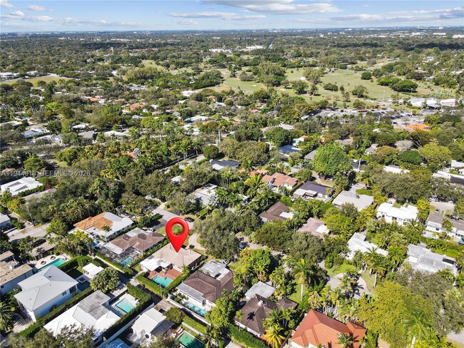 Building Photo - 1044 NE 97th St