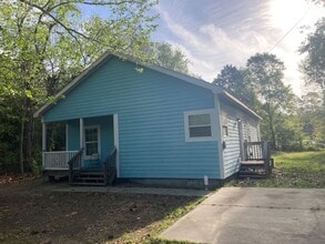 Building Photo - Gulfport 3 Bedroom