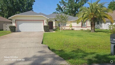 Building Photo - Charming 3 Bedroom, 2 Bath, 2 Car Garage H...