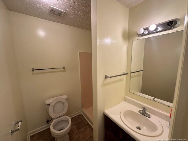 Building Photo - 6376 Applecross Ave