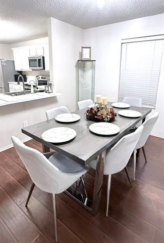 Building Photo - 1027 Mazourka Dr