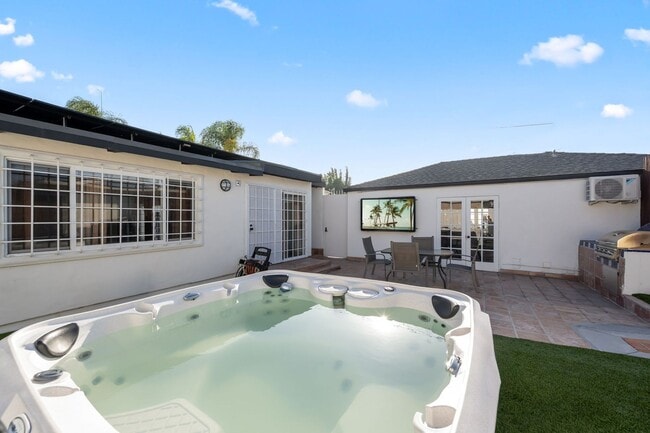 Building Photo - BEAUTIFUL HOME IN NORTH PB