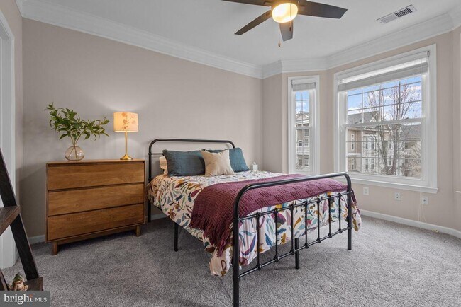 Building Photo - 508 Sunset View Terrace SE