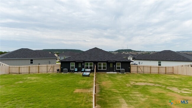 Building Photo - 1106 Lindsey Dr