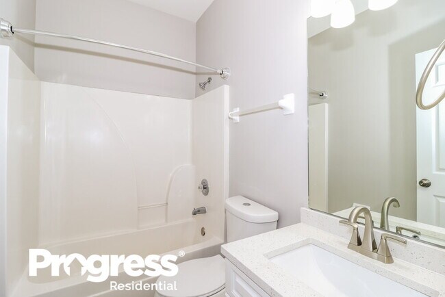Building Photo - 959 Nesting Wood Cir W