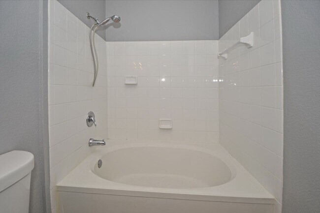 Building Photo - Sanford Condo