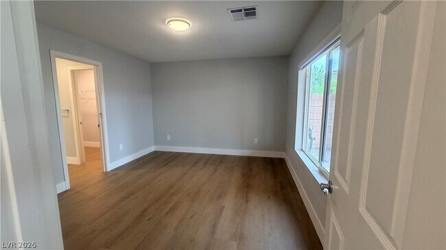 Building Photo - 5718 Woodchester Ave