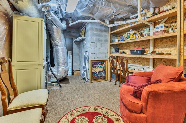 Building Photo - 224 Glenstone Cir